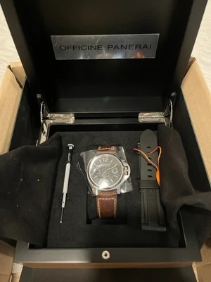 Reloj Panerai Luminor Marina Hombre Negro - PAM00590 Foto 1 de 4