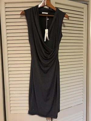 Nuevo con etiquetas Vestido Love Stitch Para Mujer Sin Mangas Pequeño Lado Acanalado Gris Hecho en EE. UU. Foto 1 de 4