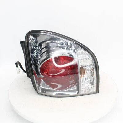 2002 Lexus RX300 Tail Lamp Part Number 166-59300R Foto 1 de 4