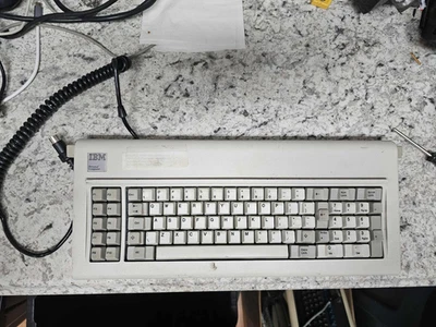 Early Vintage IBM XT Personal Computer Keyboard Mechanical Clicky 5pin Model F 2 - Image 1 of 4