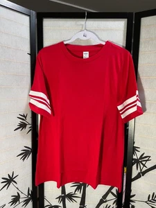 ๐ Balera Red Crew Neck Dance Shirt โ Size LA โ White Sleeve Stripes โ NWT ๐ - Picture 1 of 4