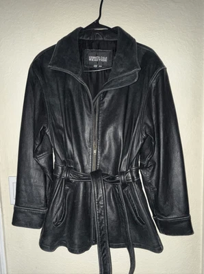 KENNETH COLE 100% Genuine Leather Jacket- Size Mwdium - Image 1 of 4