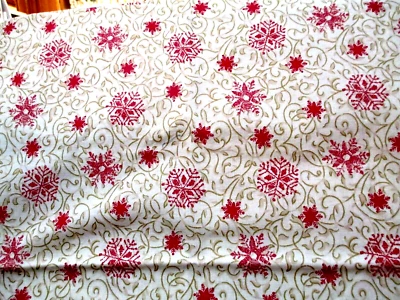 Fabric David Textiles Red Snowflakes Lots of Gold Embellishment $2.55 - Image 1 of 3