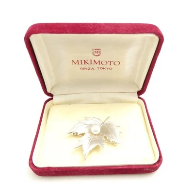 Good MIKIMOTO Mikimoto Brooch Pearl Leaf Accessory - Image 1 of 4