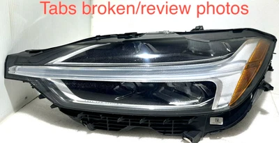 Faro izquierdo Volvo XC60 2018-2022 OEM LED COMPLETO 32208975 Foto 1 de 4