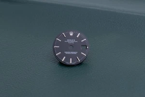 Rolex Date Negro Stick Marcador Dial para Modelo 69160 FCD27460 - Imagen 1 de 2