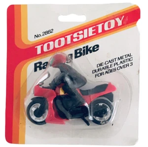 Bicicleta de carreras diecast Tootsietoy 1985 de colección motocicleta no. 2862 NUEVO EN TARJETA NOS - Imagen 1 de 5