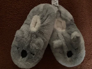 Fuzzy Babba Gray Hamster Koala ? Slippers Women's Shoe Size 7-9.5 NWT - Picture 1 of 2