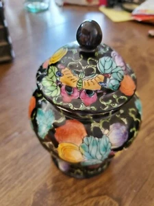 Black Floral Vase with Lid - Picture 1 of 5