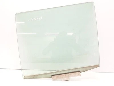 Mercedes Benz W124 E250 2.5D 83kW Estate 1995 Rear left door window glass  - Image 1 of 4