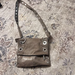 $695 Hammitt Montana Reversible Large - Pewter/Black w Brushed Silver - Picture 1 of 4