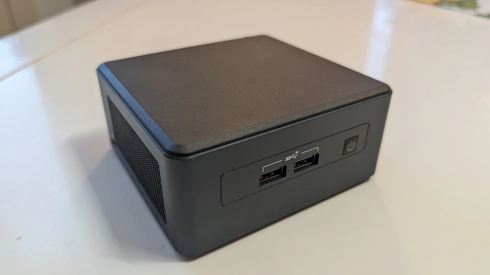 Intel NUC i5 11th gen, 64gb ram, NVME 240gb, eccellenti condizioni - Immagine 1 di 4
