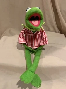 Vintage Fisher Price 850 Kermit the Frog Plush Felted Knee Hugger 18" in Pj's - Picture 1 of 10