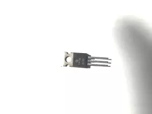 Texas Instruments TIP 122 Power Bipolar Transistor - Picture 1 of 6
