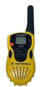 Motorola TalkAbout T6210 2 Way Replacement Walkie Talkie Yellow UNTESTED - Zdjęcie 1 z 3