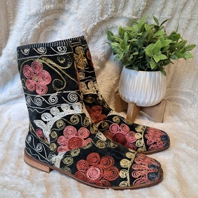 Botas Bordadas Terciopelo Colorido Floral Cuero Media pantorrilla Turco Boho Talla 9.5 Foto 1 de 4