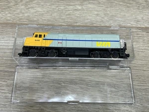 Life-Like N Scale VIA Rail Canada EMD F40PH Diesel Locomotive - Picture 1 of 14