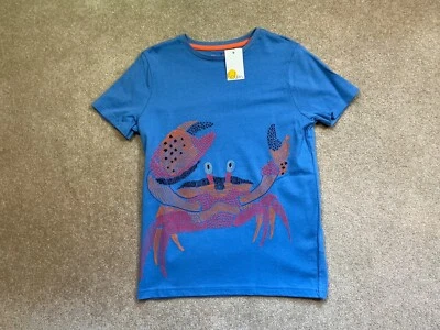 NUEVO CON ETIQUETAS Mini Boden Talla 11 12 Niños Niños S/S Linda Camiseta Azul Cangrejo Rojo Negro Foto 1 de 4