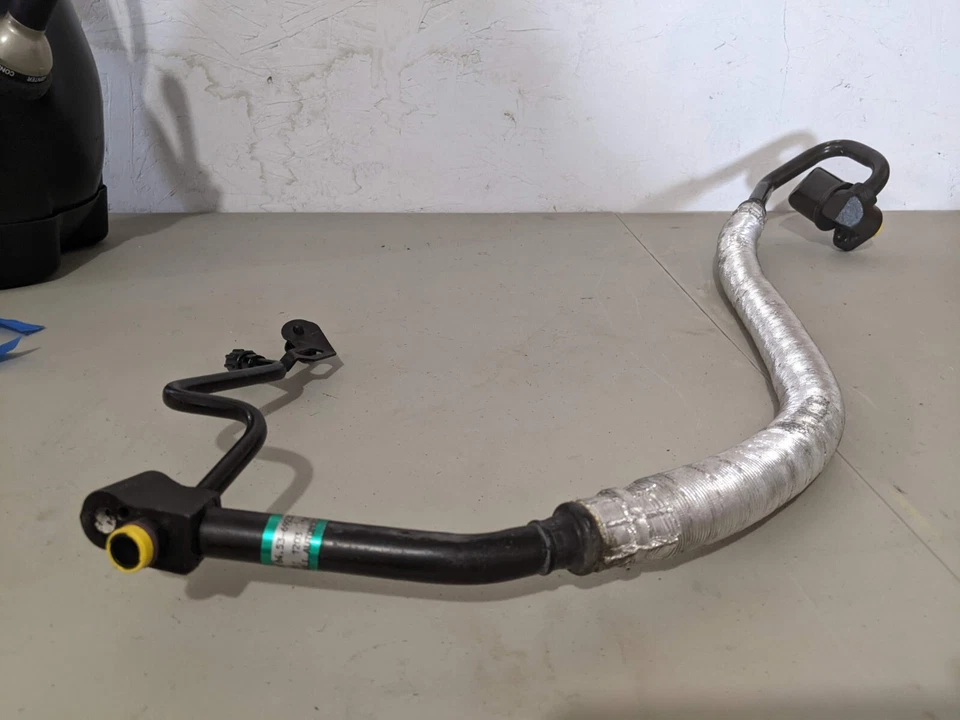 BMW 330ci 325ci 325i 330i 2003 evaporador de manguera de succión de presión de CA - compresor Foto 1 de 1