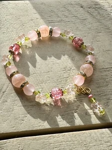 Fairy Garden Stackable Glass Crystal Bracelet Pink Flower Dangle Cottagecore - Picture 1 of 2