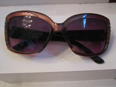 STEVE MADDEN OVERSIZED SUNGLASSES - S1091 PNK - Image 1 of 4