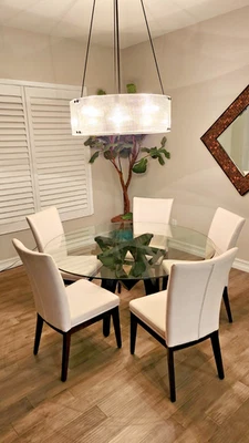 Современный круглый обеденный набор стеклянный стол, 5 стульев с высокой спинкой белый - Изображение 1 из 4