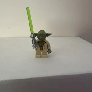 Lego Yoda Olive Green Sw0707 75142 75168 75233 75255 Authentic Pre Owned - Picture 1 of 6