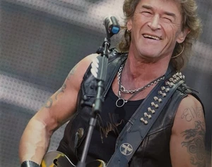 Peter Maffay - Autogramm original signiert - Großfoto 20 x 25 cm - Bild 1 von 1