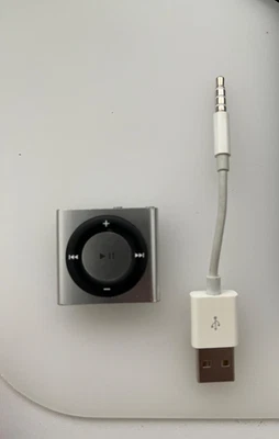 Apple iPod Shuffle 4. Generation grau - Clip-MP3 Player - Bild 1 von 4