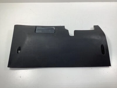 Capa preta para painel inferior esquerdo Acura Integra 90-93 77212-SK7-A02ZA FABRICANTE DE EQUIPAMENTO ORIGINAL - Imagem 1 de 4