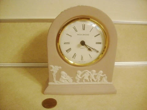 Lovely WEDGWOOD Desk Mantle Clock LAVENDER Color Working '94 Collectible England Cover