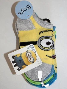 DESPICABLE ME Movie 6 PAIR Minions BOYS Crew Socks 5-6 1/2 UNIVERSAL STUDIOS NEW - Picture 1 of 3