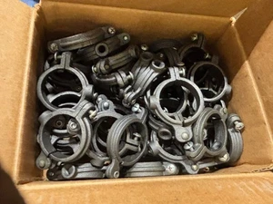 50- 1 1/4” IPS Hinged Split Ring Pipe Hanger, Malleable Iron Clamp - Picture 1 of 1