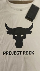Under Armour Project Rock Shirt Damen XXL weiß Brahma Bull Grafik T-Shirt Neu mit Etikett - Bild 1 von 5