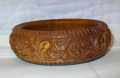 Old Hand Carved Round Wooden Bowl 5 1/2 Round - Image 1 of 4