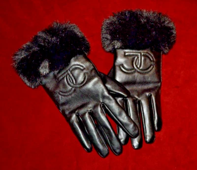 Guantes para mujer Juicy Couture negros para clima frío imitación cuero/piel talla única logotipo Foto 1 de 4