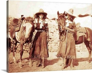 Pendleton Rodeo Cowgirls Stretched Canvas Wrap Print Giclee Vintage photo Art - Picture 1 of 2