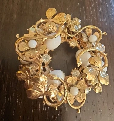 Broche Flor Vintage ''CORO'' Corona Hoja Trébol Estrás y Cuentas Blancas Raro Foto 1 de 4