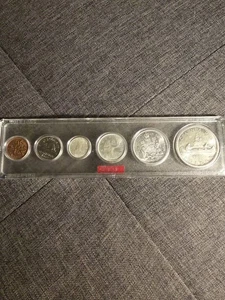 1965 Canada Silver UNC Mint Sets 6 Coin Superior Plastic Holder - Picture 1 of 6