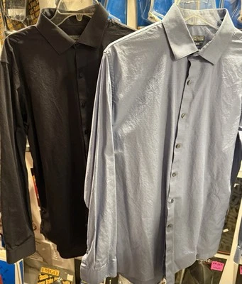 Lote de (2) camisas Kenneth Cole Reaction para hombre con botones talla 16 1/2 -34/35 (L) Foto 1 de 4