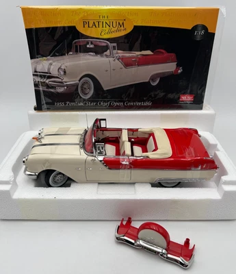 SUNSTAR - 1:18 model - 1955 PONTIAC STAR CHIEF CONVERTIBLE - RED/WHITE - SS-5058 - Image 1 of 4