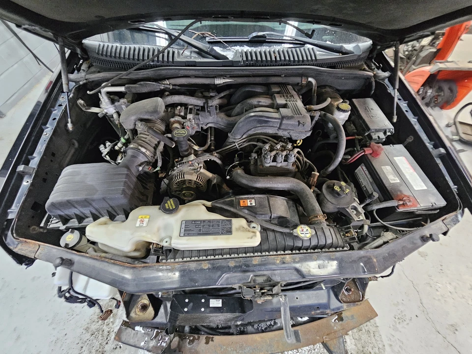 Motor de arranque usado se adapta a: Ford Explorer 2008 exc. Sport Trac 6-245 4,0 L desde 10/0 Foto 1 de 4