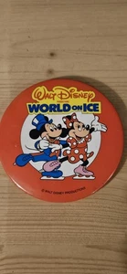 De colección Walt Disney World on Ice 3 pulgadas Pin-Back botón Mickey & Minnie Mouse - Imagen 1 de 2