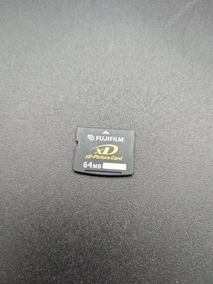 xD Picture Card 64MB Fujifilm Type S - Image 1 of 2