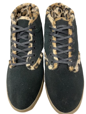 Nuevo Para Mujer Vans Leopardo Parte Superior Alta Negro Gamuza Zapatos de Skate 7M Houston Leila Nuevo de Lote Antiguo Foto 1 de 4