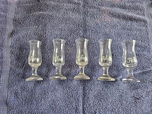 Di Amore Amaretto Italienischer Schnaps Hurrikan Form Stiel Schnapsglas 5er Set - Bild 1 von 6
