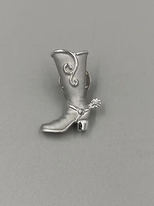 Spilla cappello bavero stile western stivaletto cowboy colore argento - Foto 1 di 3