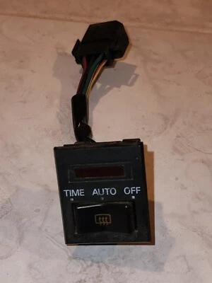 Interruptor de descongelación de ventana trasera Datsun 280Zx Turbo Fairlady S130 1982-1983 Foto 1 de 3