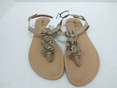 NWT Ladies 8 tan Flower Sandals Rue21 Adjustable - Image 1 of 4