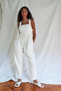 NEW FREE PEOPLE ENDLESS SUMMER Sz XS JOSEPHINE CROSS BACK JUMPER JUMPSUIT IVORY - Picture 1 of 3
